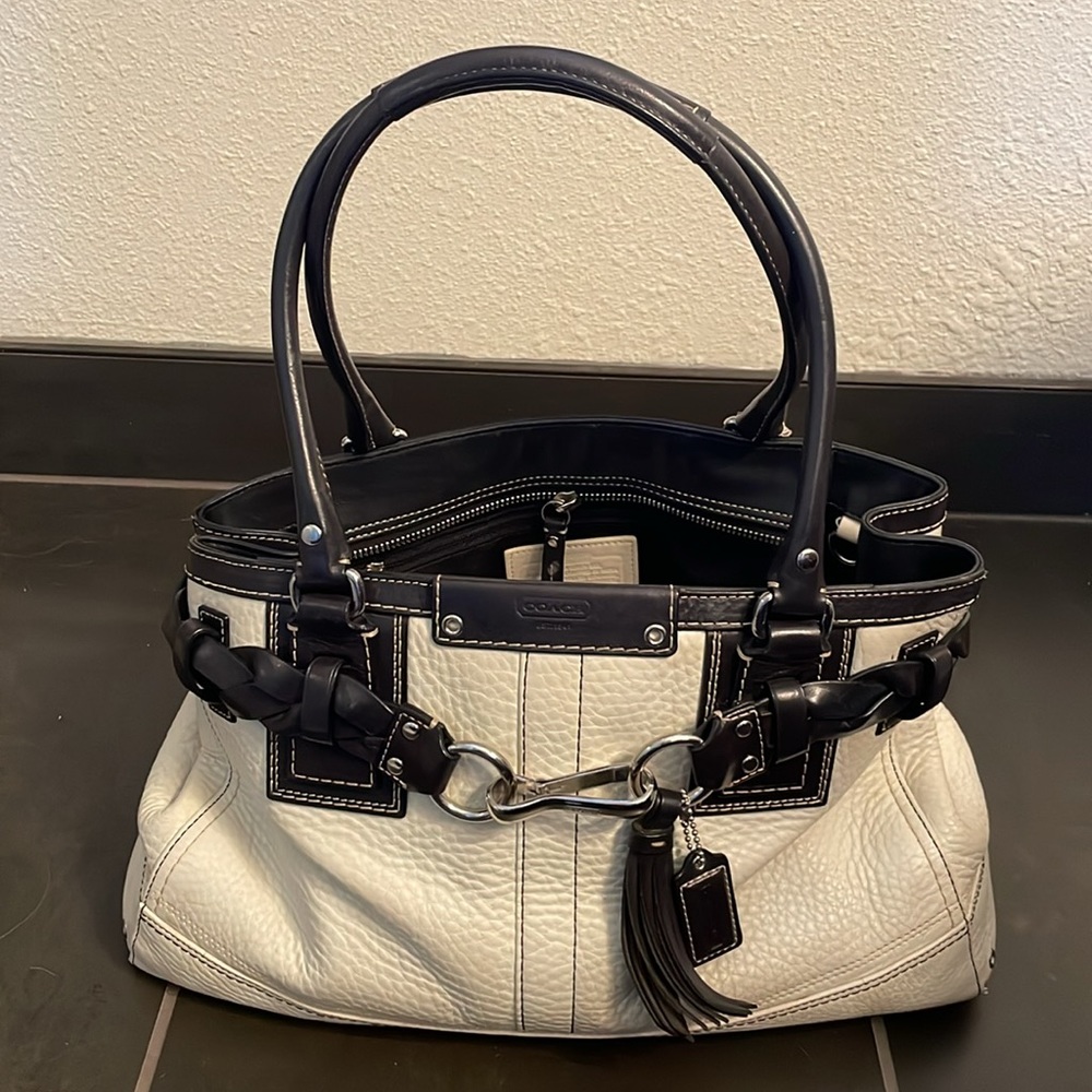 Coach Hampton Braided Trim Tassel Pebble Leather Black/White Purse